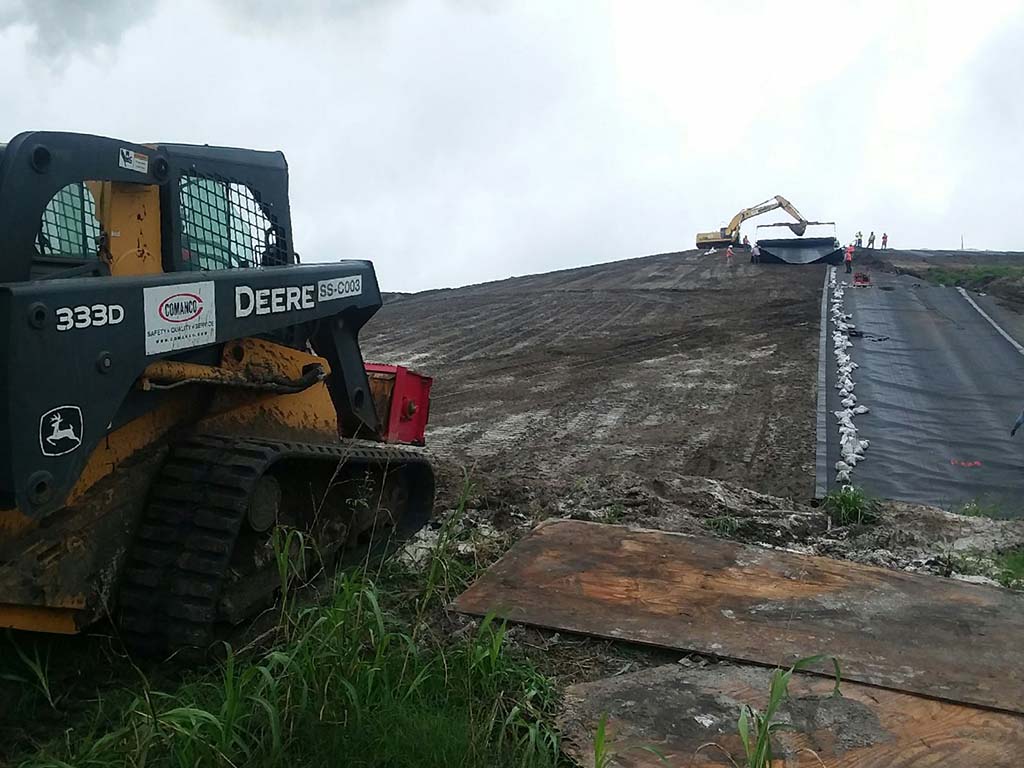 SECI Landfill Liner Install COMANCO (8) COMANCO