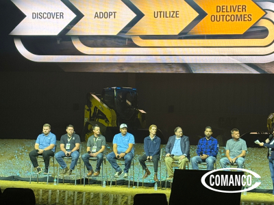 6-caterpillar-technology-days-presentation-stage-panel-400x300.jpg