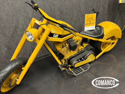 7-custom-yellow-caterpillar-themed-motorcycle-display-400x300.jpg